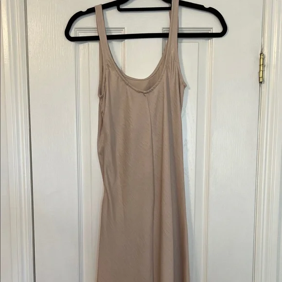 Elegant Beige Maxi Dress - Picture 3 of 6